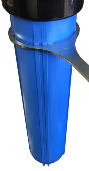 metal-opening-handle-on-big-blue-housing