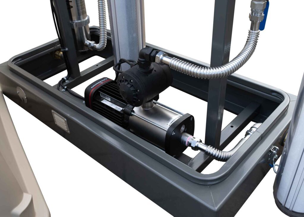 FT-300UVP-SP-5-47-pump-rear-close-up